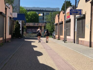 Dąbrowa Górnicza. Pasaż handlowy przy ulicy 3 Maja. 2 maja 2026 Dąbrowa Górnicza. Pasaż handlowy przy ulicy 3 Maja. 2 maja 2026