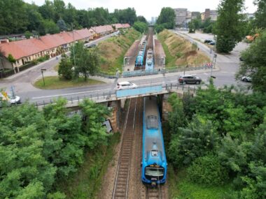 Kolejarze zamykają ulicę. Startuje demolka wiaduktu Dobrego Urobku Katowice