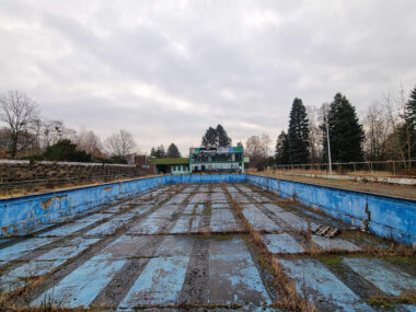 Dawna Fala tuż przed wyburzeniem. Ostatni urbex, grudzień'22 Dawna Fala tuż przed wyburzeniem. Ostatni urbex, grudzień'22