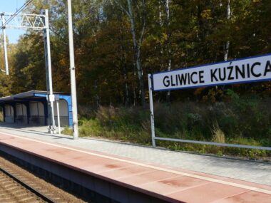 Gliwice-Łabędy. Przystanek kolejowy Gliwice Kuźnica