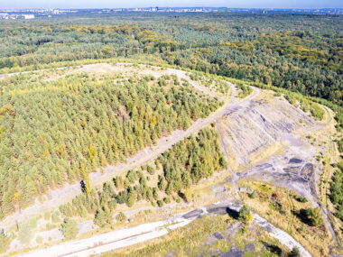 Katowice. Hałda Kostuchna wystawiona na sprzedaż Hałda Kostuchna Katowice