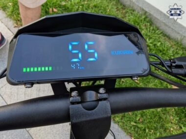 14-latek pędził hulajnogą, uciekając przed policją Hulajnoga elektryczna