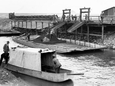 Jęzor. Przemsza. Port węglowy i galary. Sierpień 1932. Jęzor. Przemsza. Port węglowy i galary. Sierpień 1932.