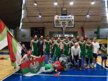 Koszykarze KKS Zagłębie walczą o awans do II ligi KKS Zagłębie Sosnowiec