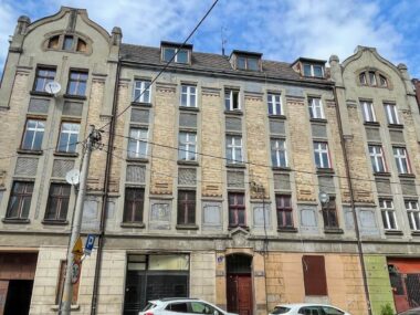 Zaczyna się remont dwóch kamienic w Szopienicach Kamienica, ul. 11 listopada Katowice Szopienice
