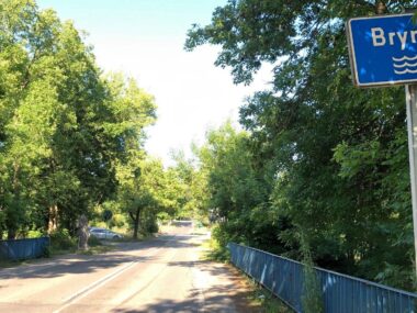 Pogotowie przeciwpowodziowe w Sosnowcu. Brynica się cofnęła Katowice-Dąbrówka Mała. Most nad Brynicą w kierunku Sosnowca-Milowic. 30 czerwca 2025.