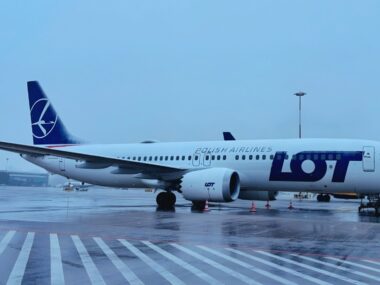 LOT nie zapewnił autokarów pasażerom przekierowanego rejsu Krakow Airport 2