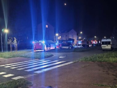 Pożar w Lublińcu. Ewakuacja mieszkańców loku Nocny pożar w Lublińcu