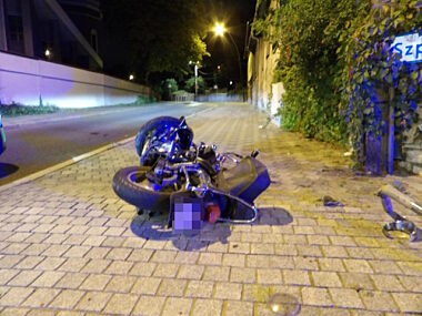 Pijacki rajd motocyklem po Jaworznie Pijacki rajd motocyklem po Jaworznie
