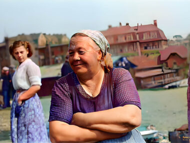 Grażyna Kubica-Heller: Babsko godka, abo fyminizm po naszymu Plac Grunwaldzki w Bytomiu, 1958 (zdjęcie koloryzowane)