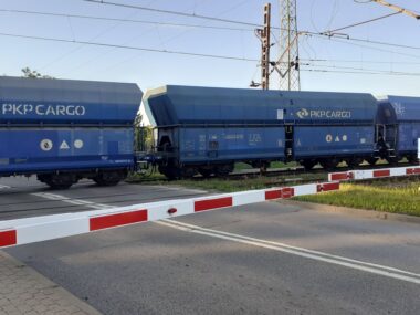 Masowe zwolnienia na kolei. Przewóz węgla pociągnął na dno Pociag PKP Cargo