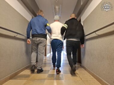 Odbierak już nie odbierze. Podejrzany o oszustwo zatrzymany Policjanci zatrzymali podejrzanego w Zabrzu