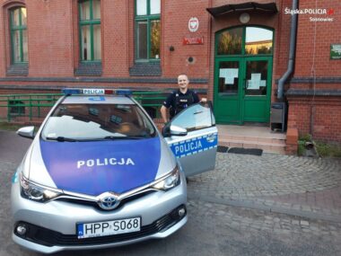Policjant z Sosnowca po służbie zatrzymał pijanego kierowcę Policjant z komisariatu II w Sosnowcu zatrzymał po służbie pijanego kierowcę