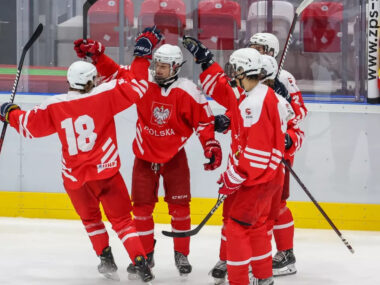 Sosnowiec: ruszają mistrzostwa świata do lat 18 Dywizji IIA Polska reprezentacja U18