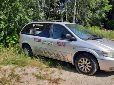 Porzucony samochód Dobromira Sośnierza Porzucony samochód Dobromira Sośnierza