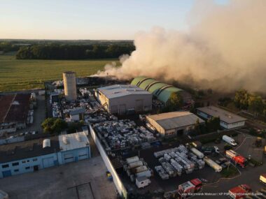 Pożar składowiska śmieci w Chorzowie został opanowany Pożar składowiska śmieci, Chorzów