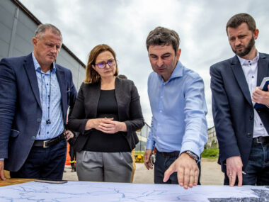 Nielegalne wysypiska. To nie „stan wyjątkowy”, ale... Pożar w Siemianowicach: Anita Sowińska, wiceminister klimatu i środowiska i Marek Wójcik, wojewoda śląski