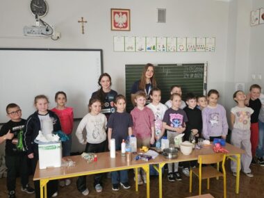 Licealiści z Bytomia zarażają pasją do nauki innych uczniów Projekt Stem Lab 5