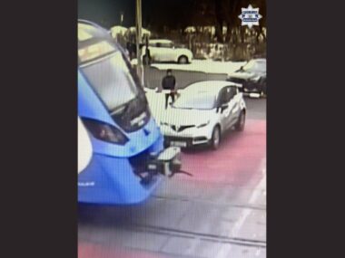 2000 zł mandatu dla kobiety za wjazd na przejazd kolejowy Przejazd Wodzislaw Slaski