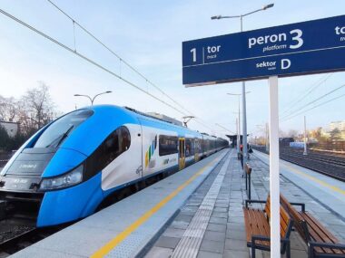 Nowy peron na stacji Sosnowiec Główny po 166 latach. FOTO Sosnowiec. Dworzec kolejowy główny. Nowy peron nr 3 otwarty. 5 listopada 2025.