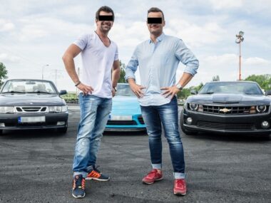 Znani dziennikarze motoryzacyjni oskarżeni o gwałt Patryk M. i Adam K. – oskarżeni o gwałt dziennikarze.