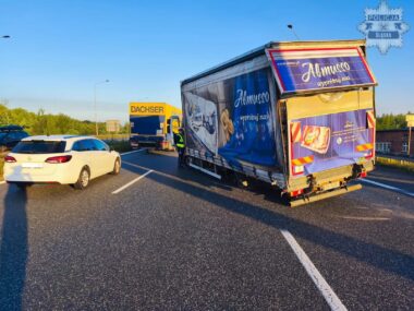 Awaria ciężarówki na A4. Ruch tylko jednym pasem Na A1 ciężarówce urwało się koło
