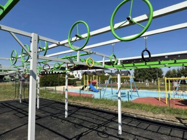 Tor przeszkód rodem z "Ninja Warrior" otwarty na Sublach Tor Ninja Warrior w Tychach