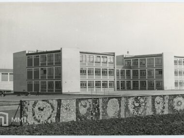 75 lat temu rząd PRL zdecydował, że powstaną „Nowe Tychy” Tychy. Osiedle F. Szkoła Podstawowa Nr 18. Rok 1968.