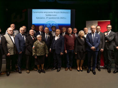 W Katowicach uhonorowali działaczy opozycji wobec dyktatury Uroczystość wręczenia Krzyży Wolności i Solidarności 1