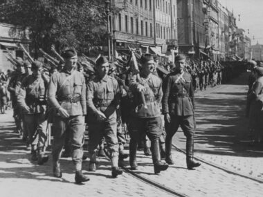 Katowicka 3 Maja a III powstanie śląskie. Wiedzieliście? Wojsko Polskie na ulicy 3 Maja