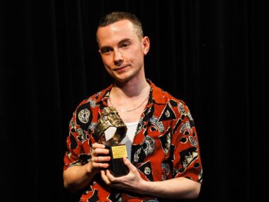 Wygrał "teatr szalony i anarchiczny" Wojtka Rodaka Wojtek Rodak