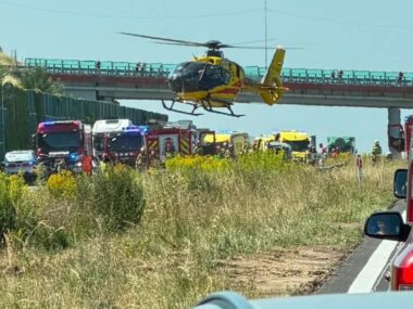Wypadek na A1 przed zjazdem na Pyrzowice. Droga zablokowana Wypadek A1 Dobieszowice 13 08 2026
