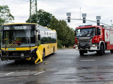 Wypadek autobusu i samochodu przy Parku Śląskim Wypadek Chorzów, Parkowa/Katowicka