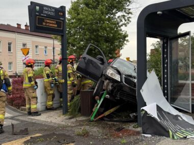 Groźny wypadek w Mikołowie Wypadek Mikołów, przystanek