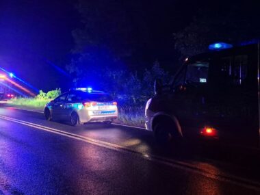 Trzy młode osoby poszkodowane w wyniku wypadku Wypadek Niegowa