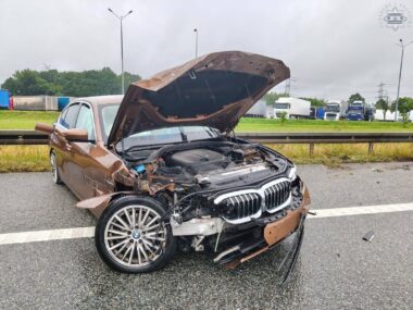 Wypadek na A1 pod MOP Wieszowa Wypadek na A1 pod MOP Wieszowa