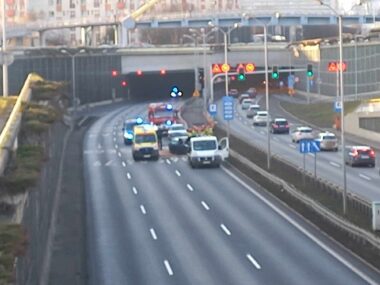 Wypadek w Katowicach, zablokowany tunel w kierunku Sosnowca Zablokowany tunel