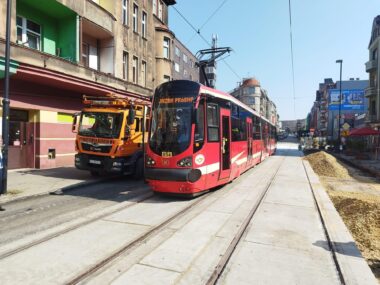 Nowe niskopodłogowe tramwaje pojawią się też w Zabrzu Zabrze jazda próbna, 2023