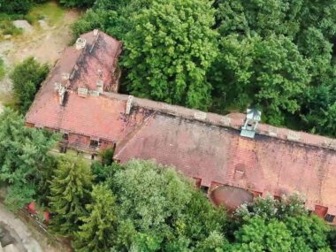 Pałac w Branicach: ukryte piękno i niewypowiedziana tragedia Zamek w Branicach