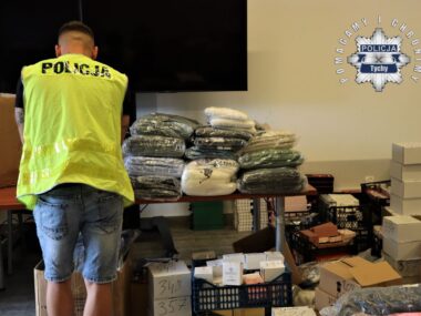 Podróbki dóbr luksusowych za 4 mln zł przejęte w Tychach Zatrzymanie tyskiej policji
