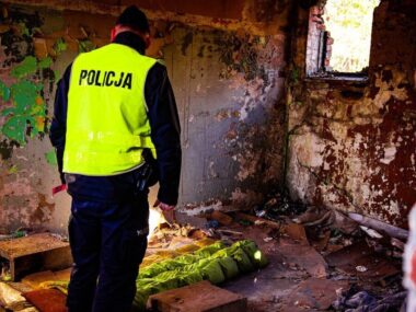Nie zapominajmy o bezdomnych. Telefon może uratować życie Bezdomnie ruda slaska
