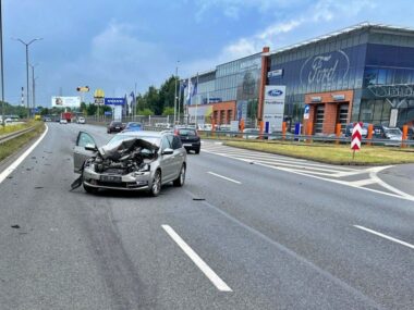 Mogło się skończyć tragicznie. Niebezpieczna kolizja na DTŚ Mogło się skończyć tragicznie. Niebezpieczna kolizja na DTŚ w Chorzowie