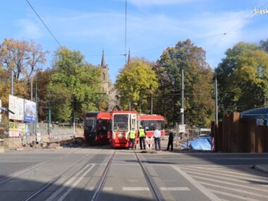 Tramwaj potrącił nastolatków w Chorzowie. Winny motorniczy Chorzow tramwaj potracil nastolatkow
