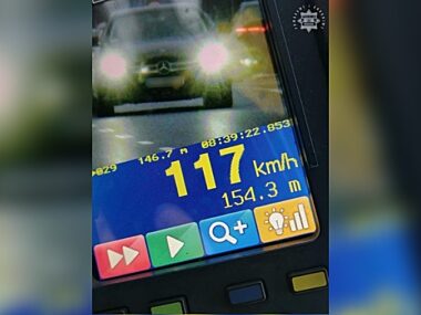 Kierowcy Mercedesa bardzo się spieszyło... Chorzow zatrzymane prawo jazdy