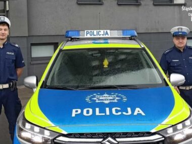 Policjanci z Dąbrowy Górniczej asekurowali auto na porodówkę Eskorta dabrowa prof
