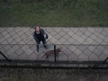 Balkon jak konfesjonał. Poniedziałkowe kino w Andromedzie "Film balkonowy" (2021)