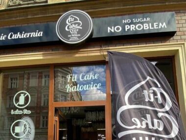 Cukiernia FIT CAKE dołącza do klubu biznesu GKS Katowice Fit cake prof