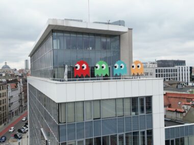 Dzieła gigantów światowego street artu w Katowicach! Inwader praca urzad miasta katowice