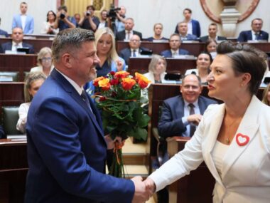 Stachowicz i Poloczek do Sejmu? Czekają nas zmiany w sejmiku Jarco stachowicz