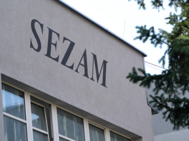 Gryfno Kofeina w Sezamie Spółdzielczy Klub SEZAM